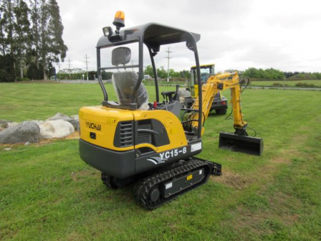 Гусеничный экскаватор Yuchai YC 16-9 - купить