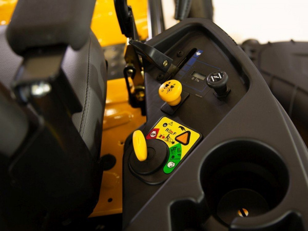 Райдер Cub Cadet XZ1 107