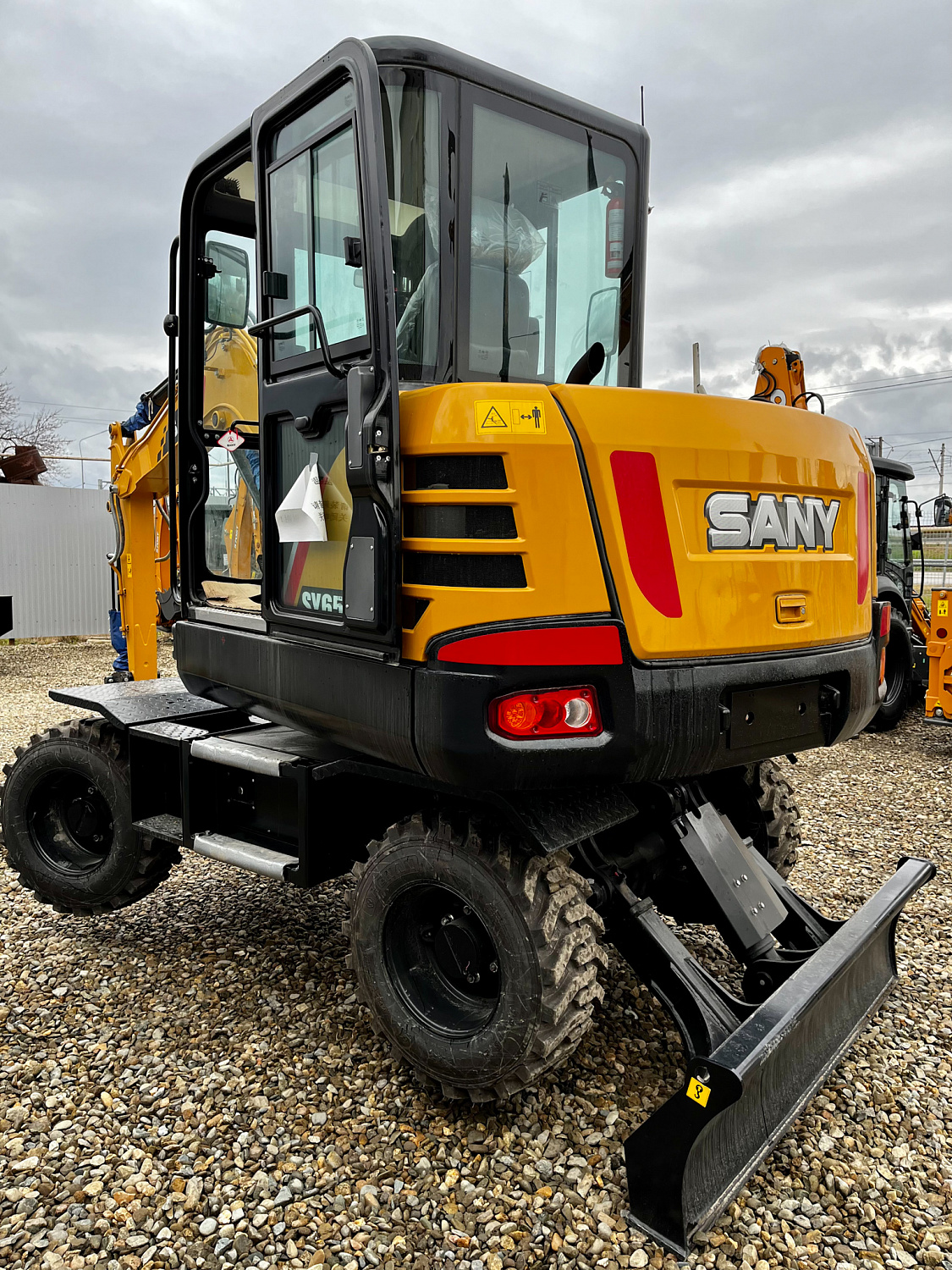 Экскаватор SANY SY65W - купить