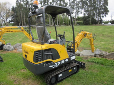 Гусеничный экскаватор Yuchai YC 16-9 - купить